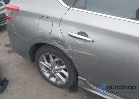 2014 Nissan Sentra Sr z USA, uszkodzony, nr VIN 3N1AB7AP2EY326322